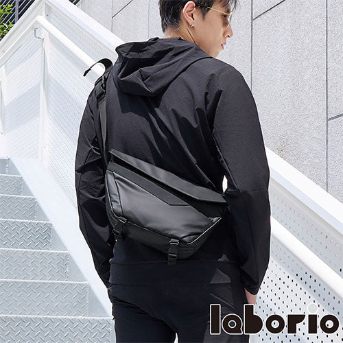 laborioショルダーバッグ