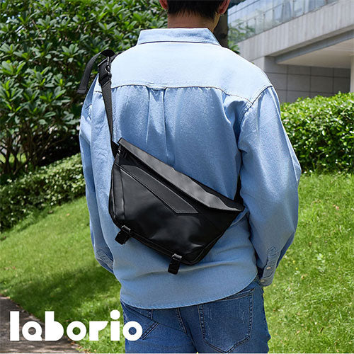 laborioショルダーバッグ